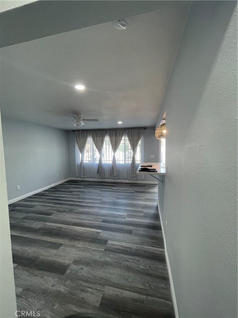 3334 139th Street Hawthorne, CA 90250 - Photo 4 of 15 a view of entryway