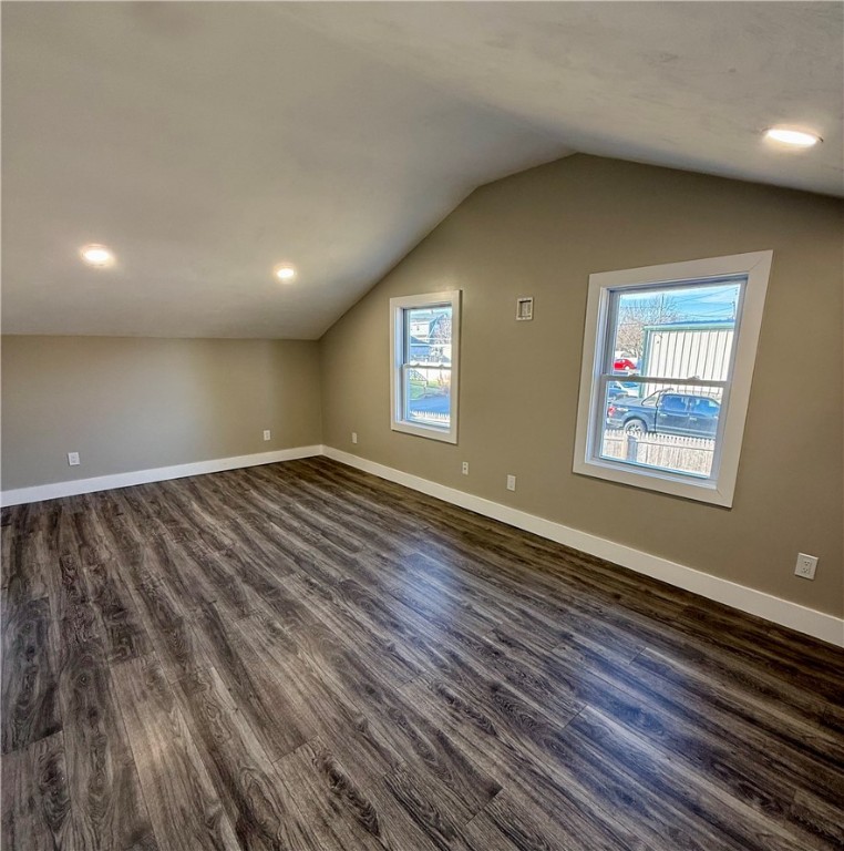 28 Kitchener Street Tiverton, RI 02878 - Photo 11 of 22