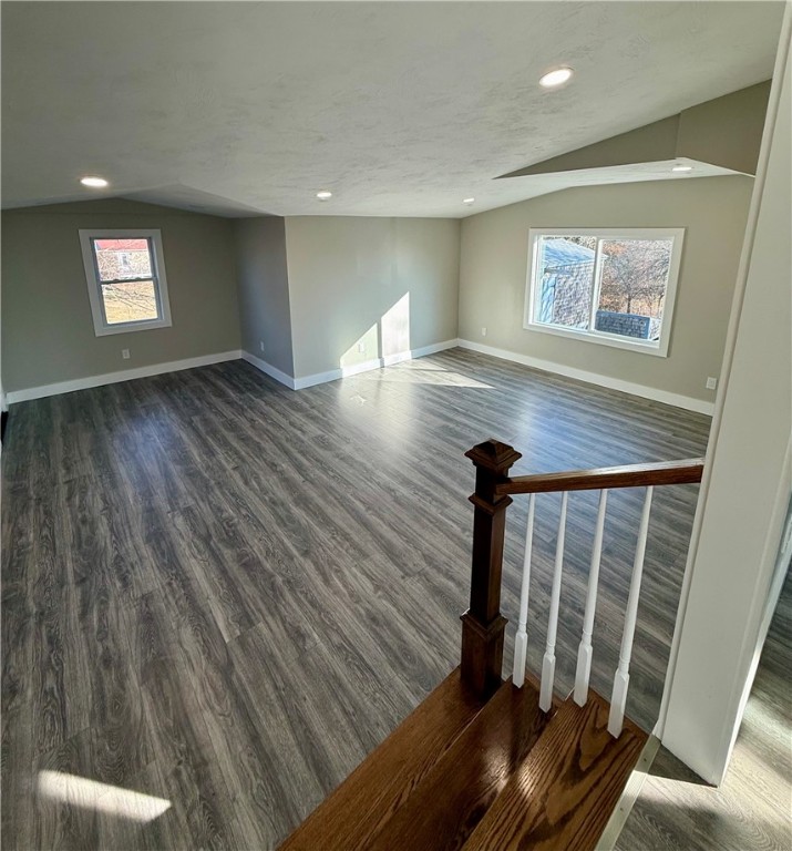 28 Kitchener Street Tiverton, RI 02878 - Photo 5 of 22