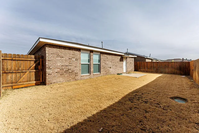 $1,395 | 7535 32nd Street, Lubbock, TX 79407