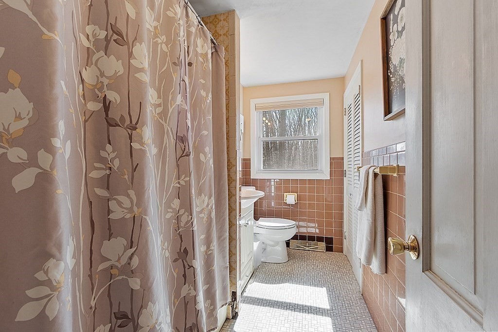 3 Trotting Road Chelmsford, MA 01824 - Photo 21 of 42 Gallery Image 21
