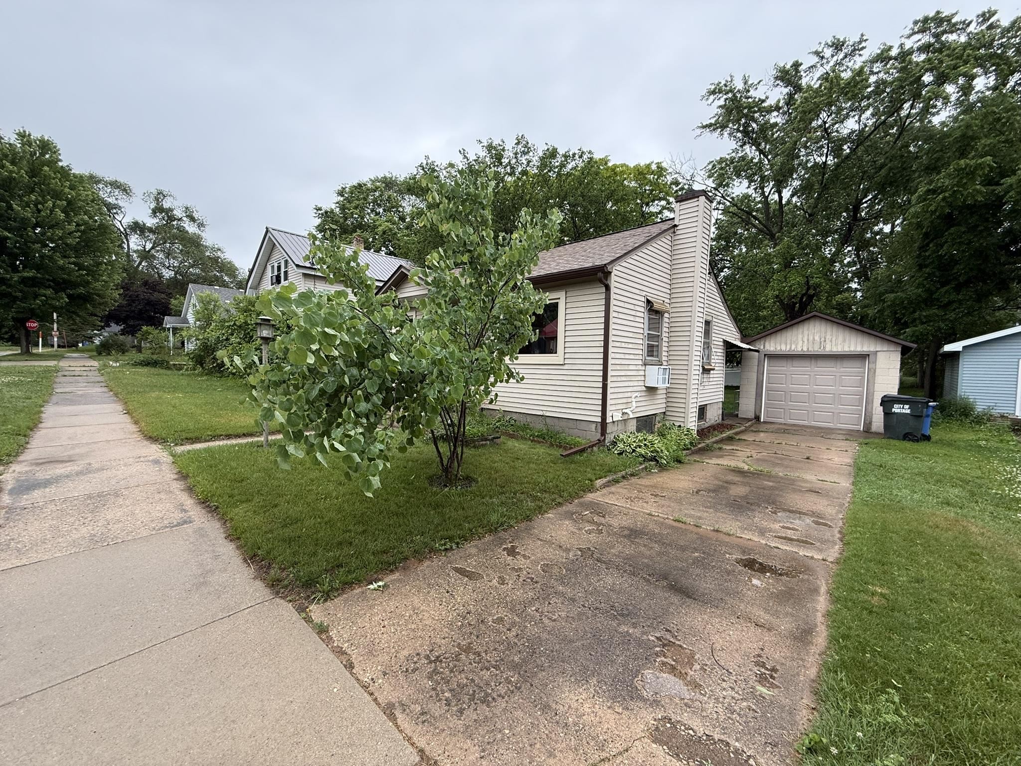 424 East Carroll Street Portage, WI 53901 - Photo 32 of 34
