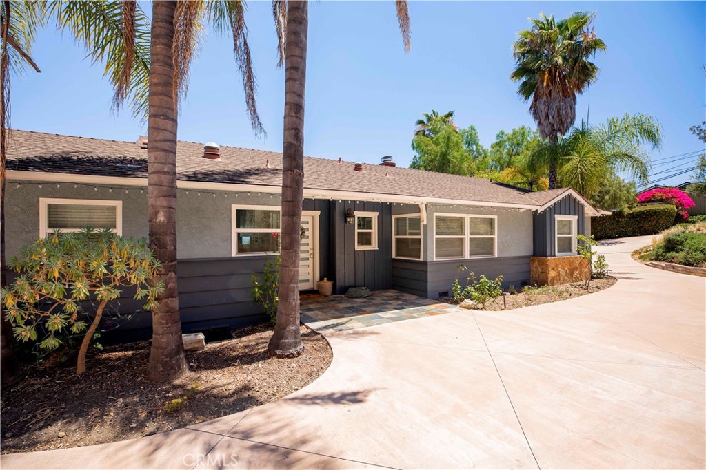 18 Stallion Road Rancho Palos Verdes, CA 90275 - Photo 1 of 16