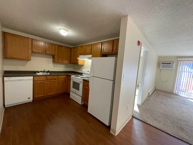 $1,987 | 96 Powers Street, Unit 208, Milford, NH 03055