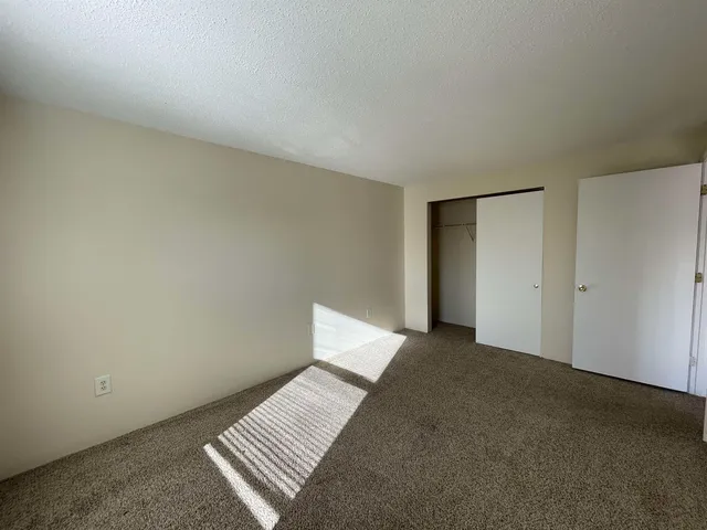 $1,987 | 96 Powers Street, Unit 208, Milford, NH 03055