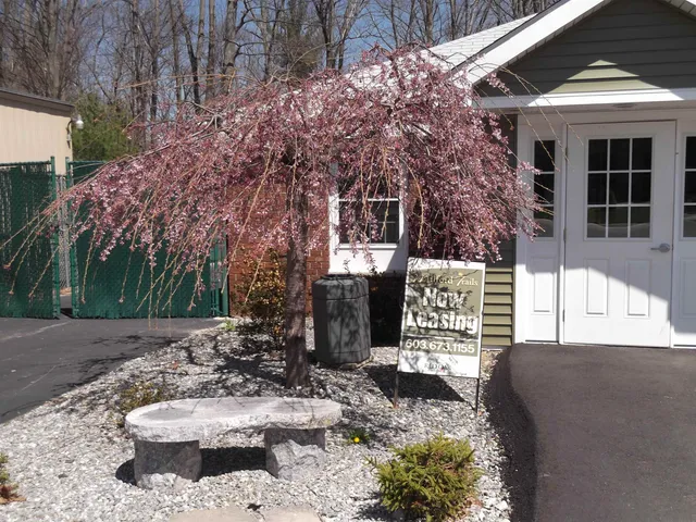 $1,987 | 96 Powers Street, Unit 208, Milford, NH 03055