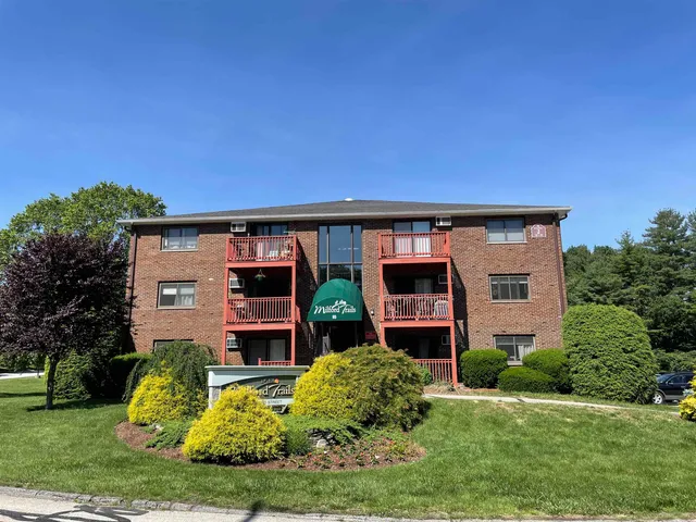 $1,987 | 96 Powers Street, Unit 208, Milford, NH 03055