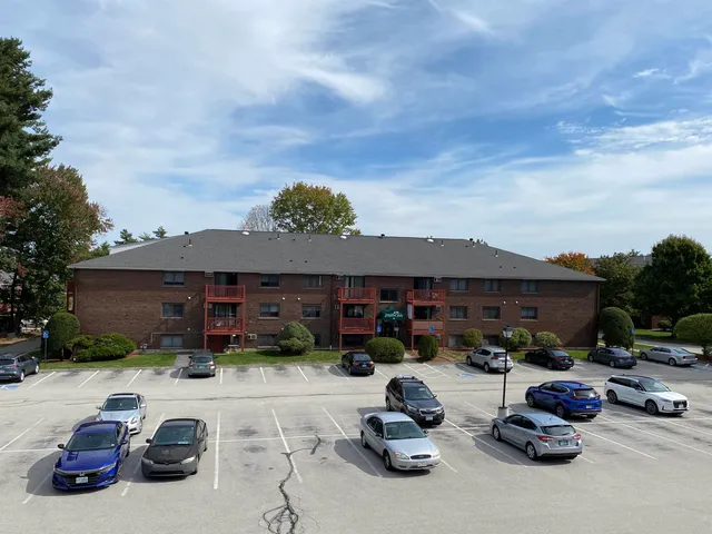 $1,987 | 96 Powers Street, Unit 208, Milford, NH 03055