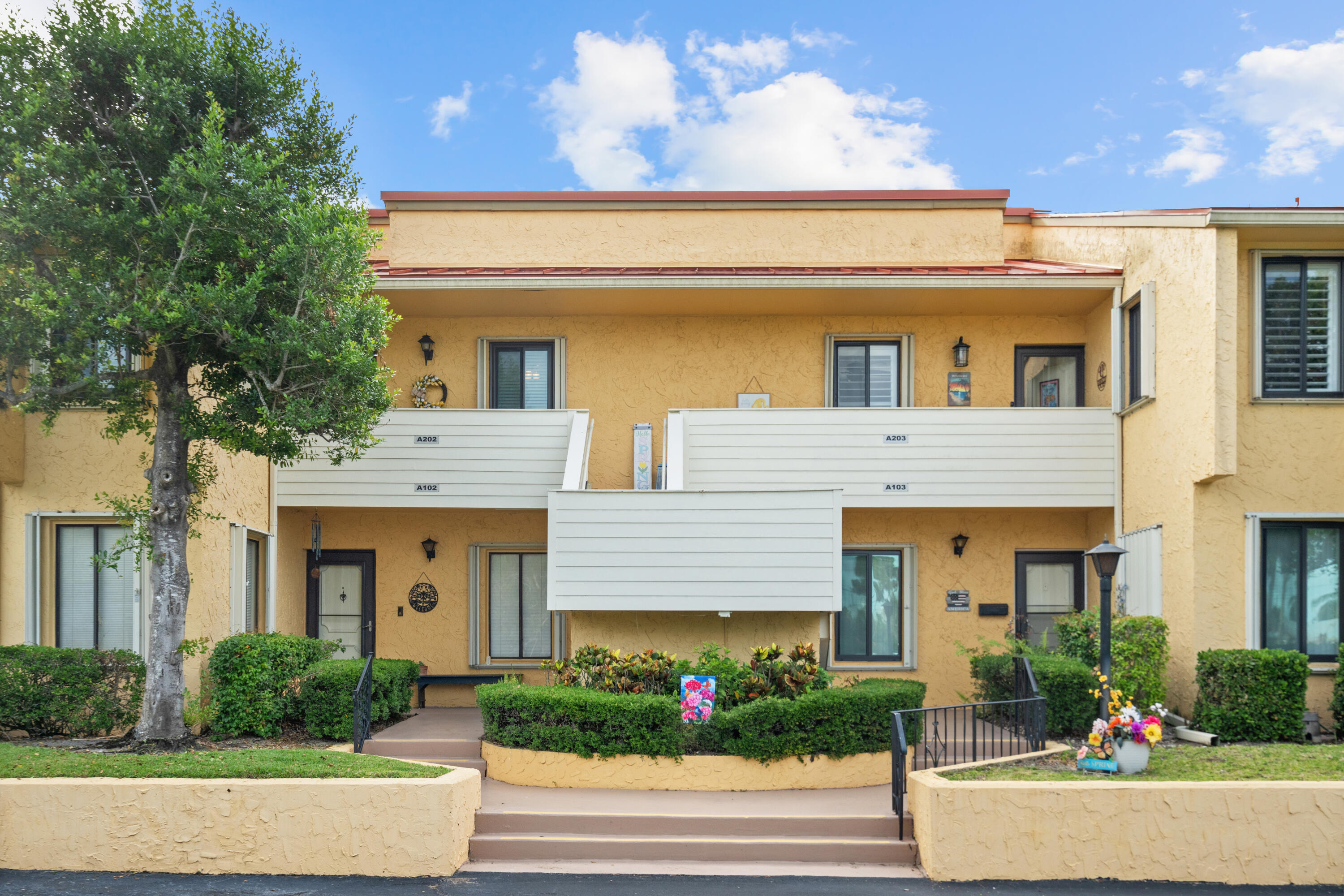5393 Southeast Miles Grant Road, Unit 202 Stuart, FL 34997 - Photo 11 of 59 DSC05647