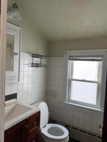 $1,100 | 3647 East Munkwitz Avenue, Unit UPPR, Cudahy, WI 53110