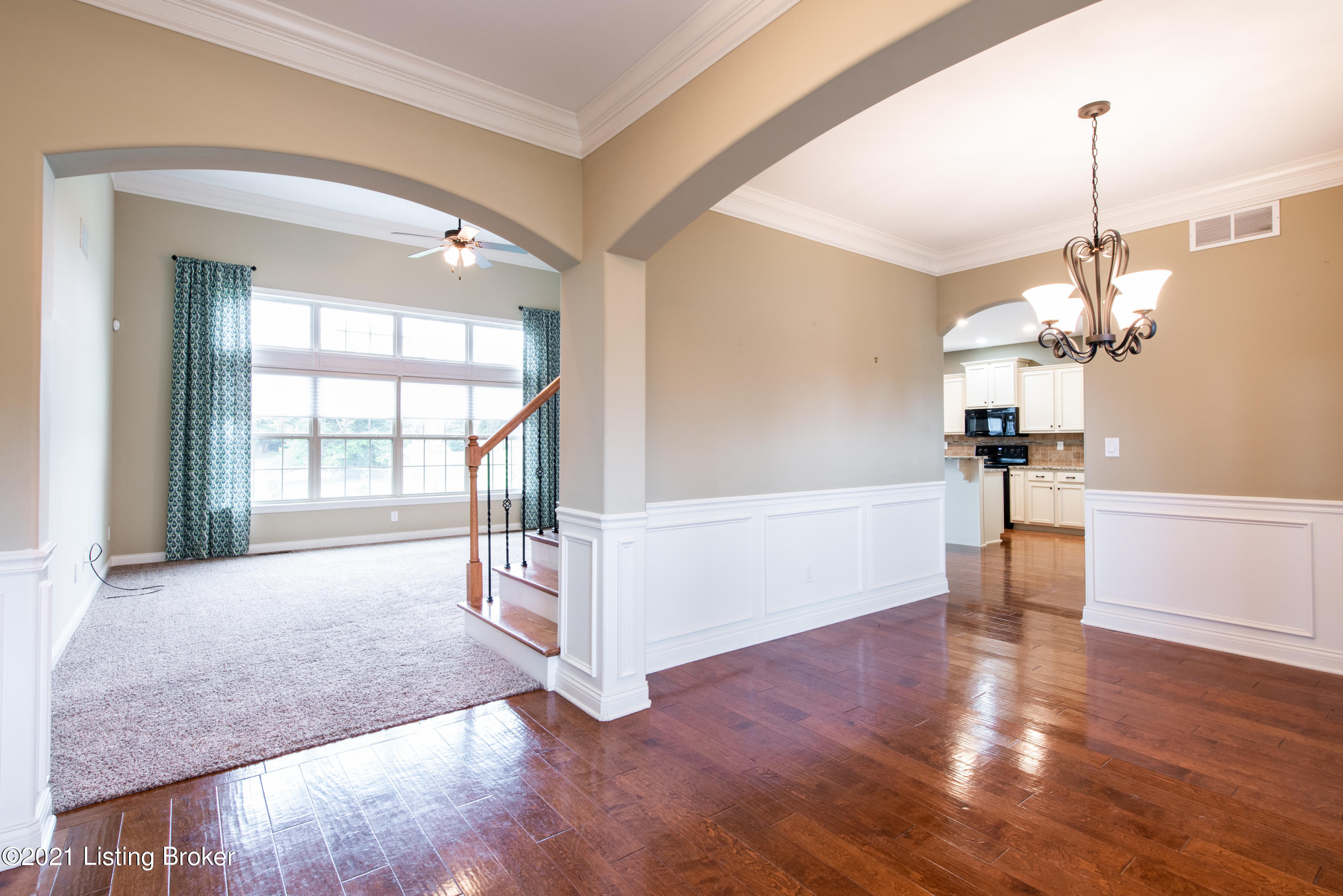 10105 Reeseman Drive Louisville, KY 40291 - Photo 6 of 52 3979