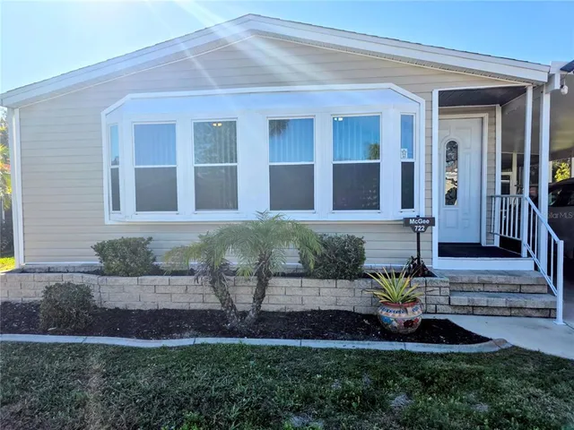 $240,000 | 722 Watersedge Street, Englewood, FL 34223