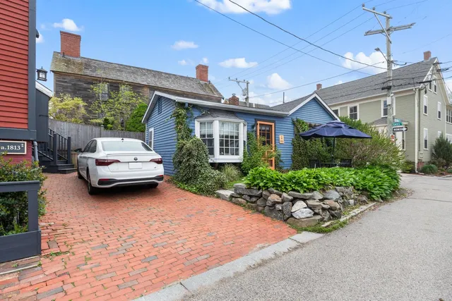 $649,900 | 112 Mechanic Street, Portsmouth, NH 03801