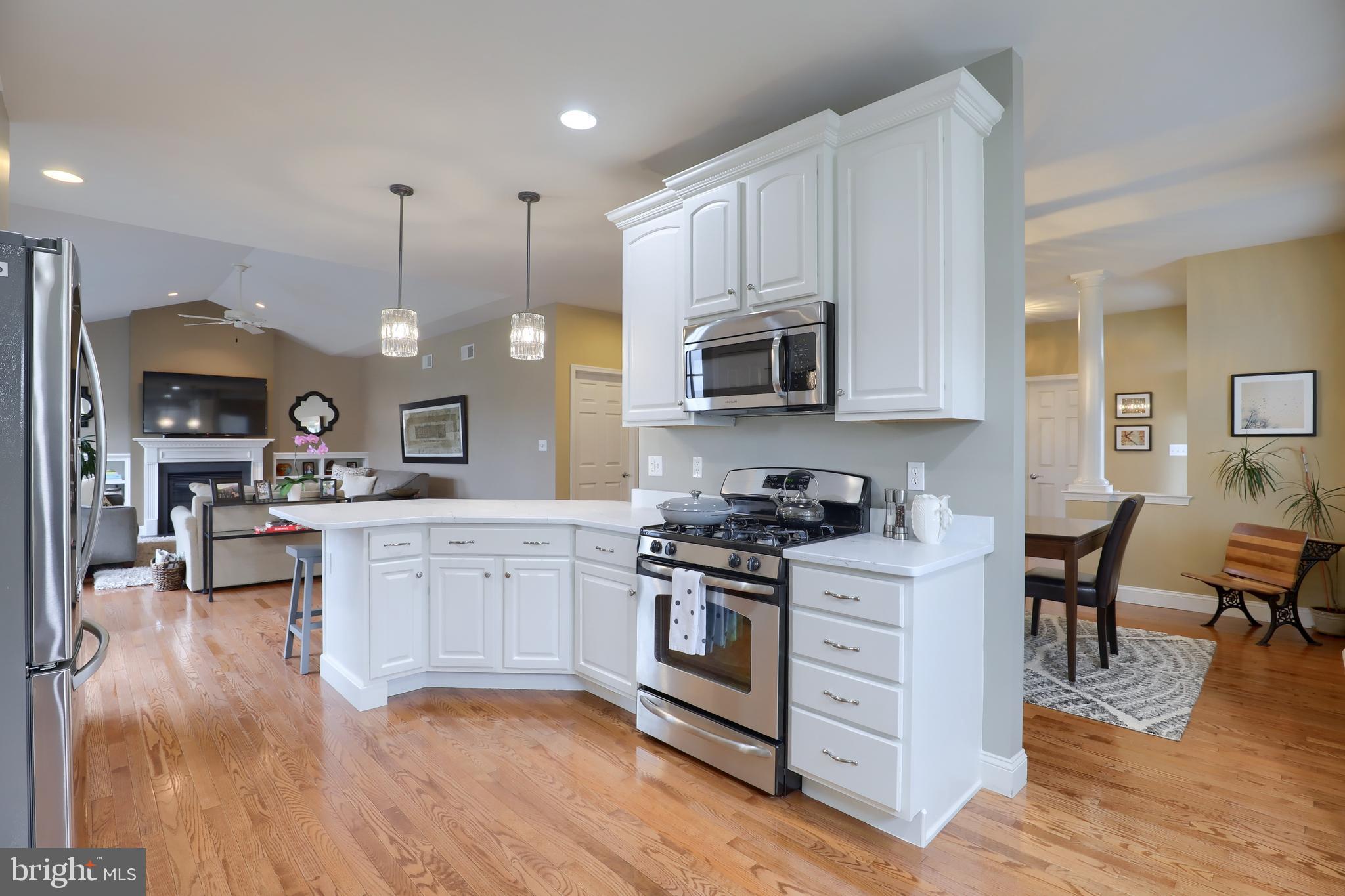 908 Sloan Street Lititz, PA 17543 - Photo 5 of 66