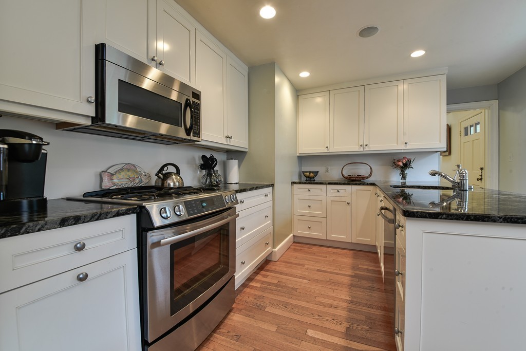 2 Dudley Road Wellesley, MA 02481 - Photo 11 of 28 Gallery Image 11