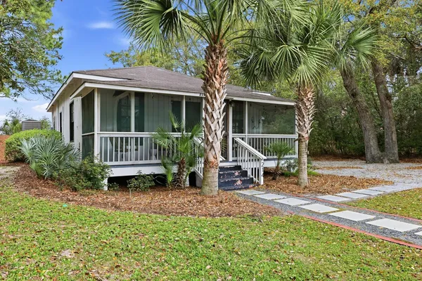 $1,185,000 | 214 East Huron Avenue, Folly Beach, SC 29439