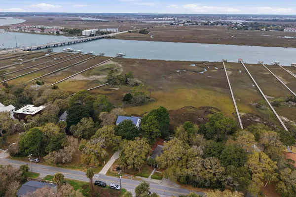 $1,185,000 | 214 East Huron Avenue, Folly Beach, SC 29439