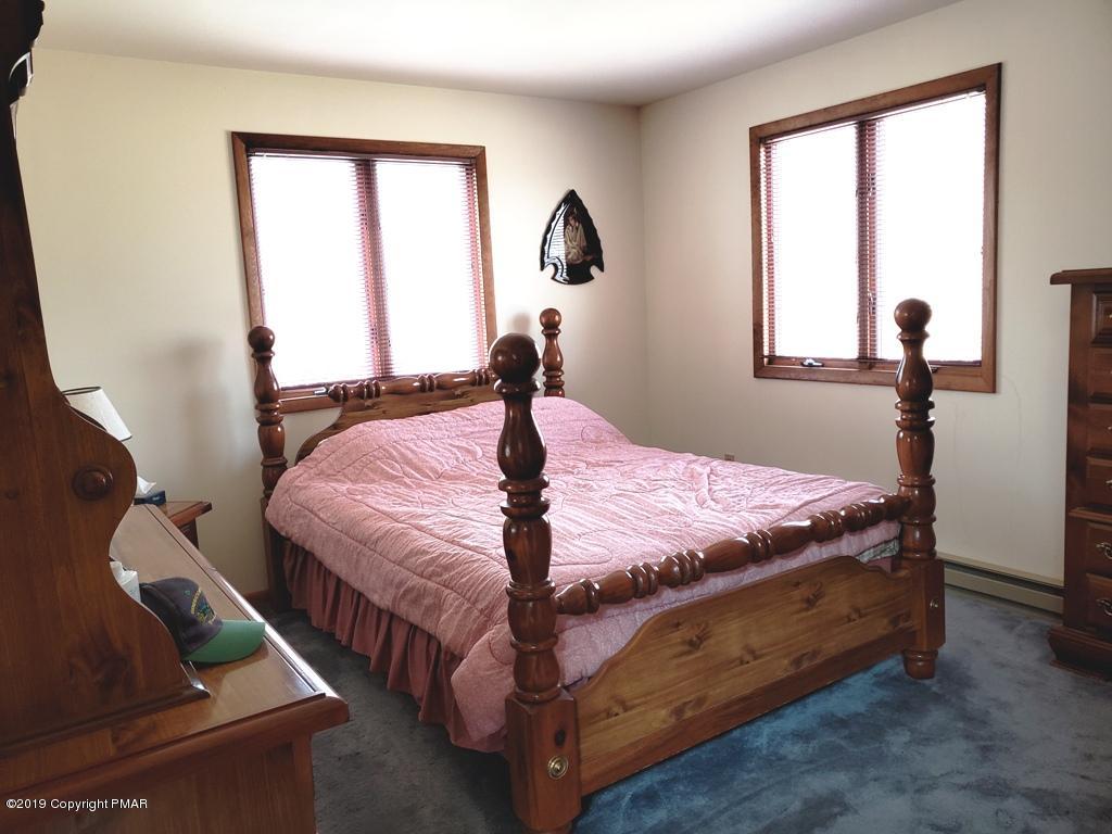 233 Timber Hill Road Henryville, PA 18332 - Photo 8 of 25 Bed 1