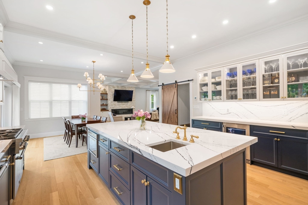 7 Phyllis Lane Milton, MA 02186 - Photo 7 of 37