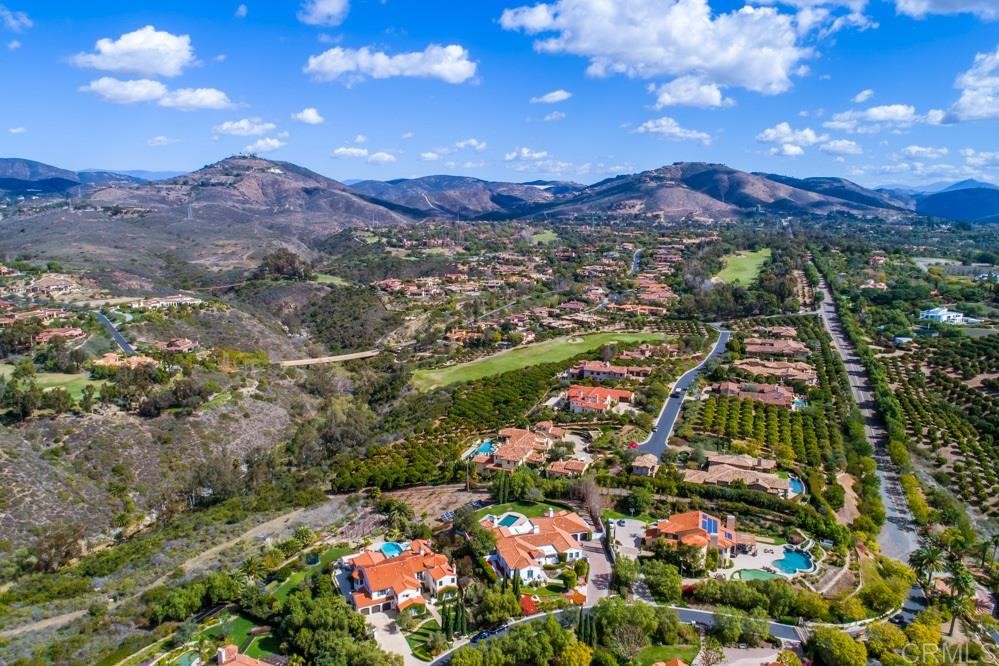 6160 Avenida Del Duque Rancho Santa Fe, CA 92091 - Photo 5 of 39