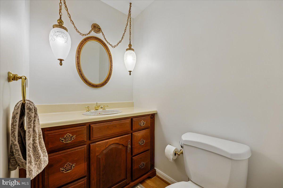1515 Blue Meadow Road Potomac, MD 20854 - Photo 17 of 42