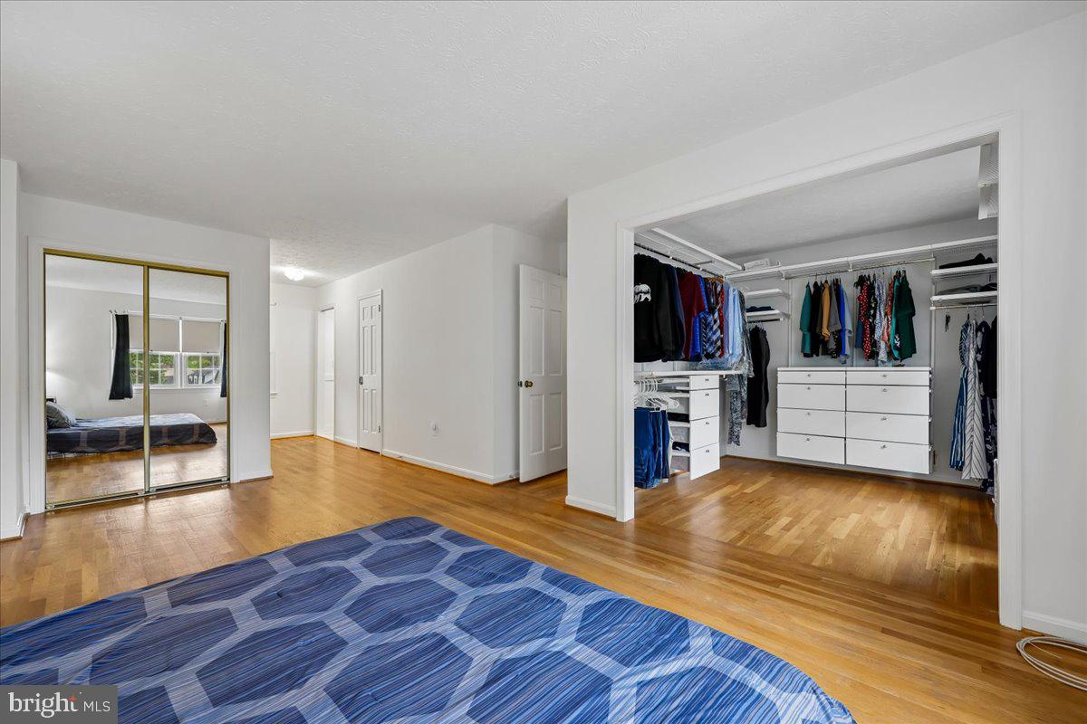 1515 Blue Meadow Road Potomac, MD 20854 - Photo 20 of 42