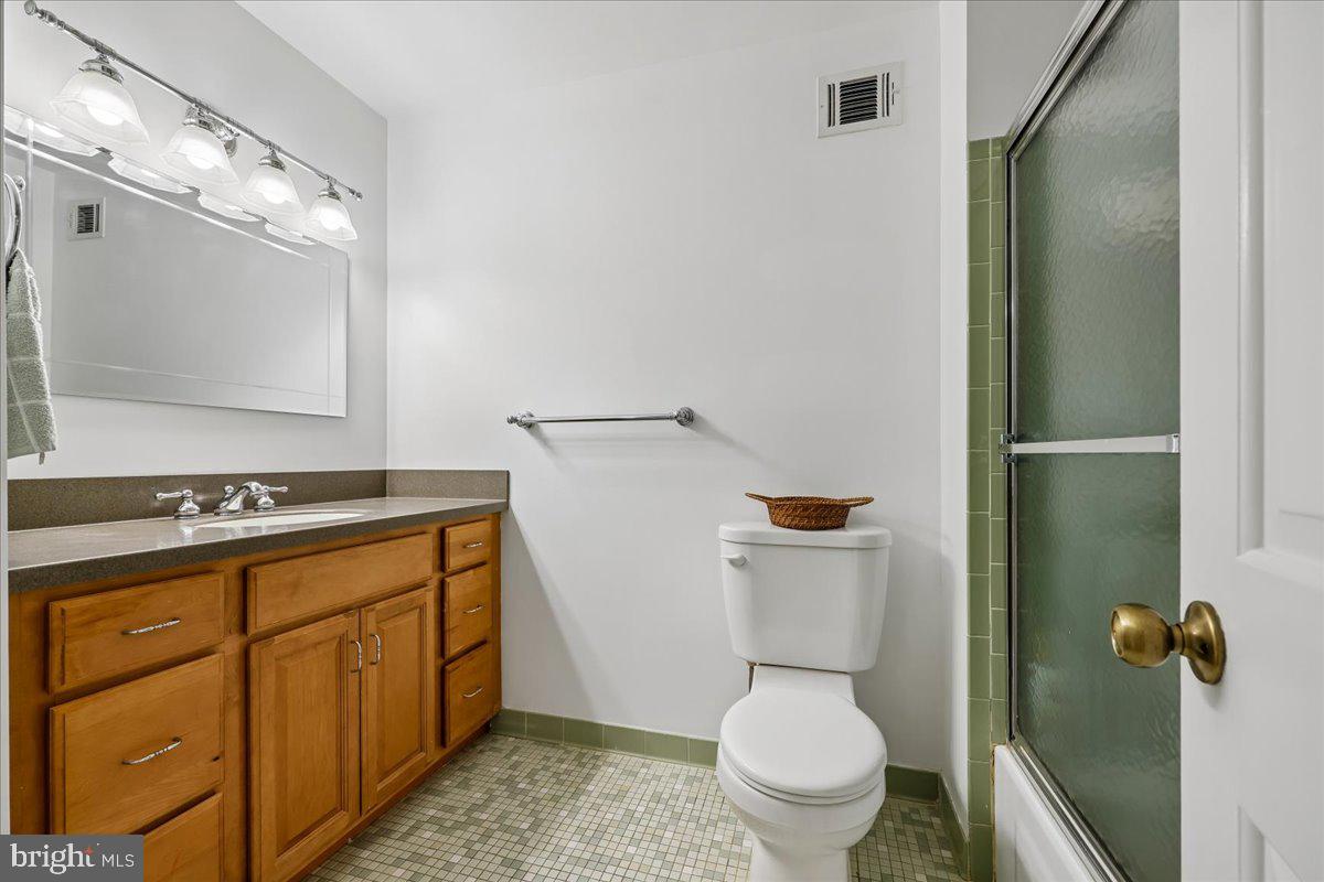 1515 Blue Meadow Road Potomac, MD 20854 - Photo 26 of 42