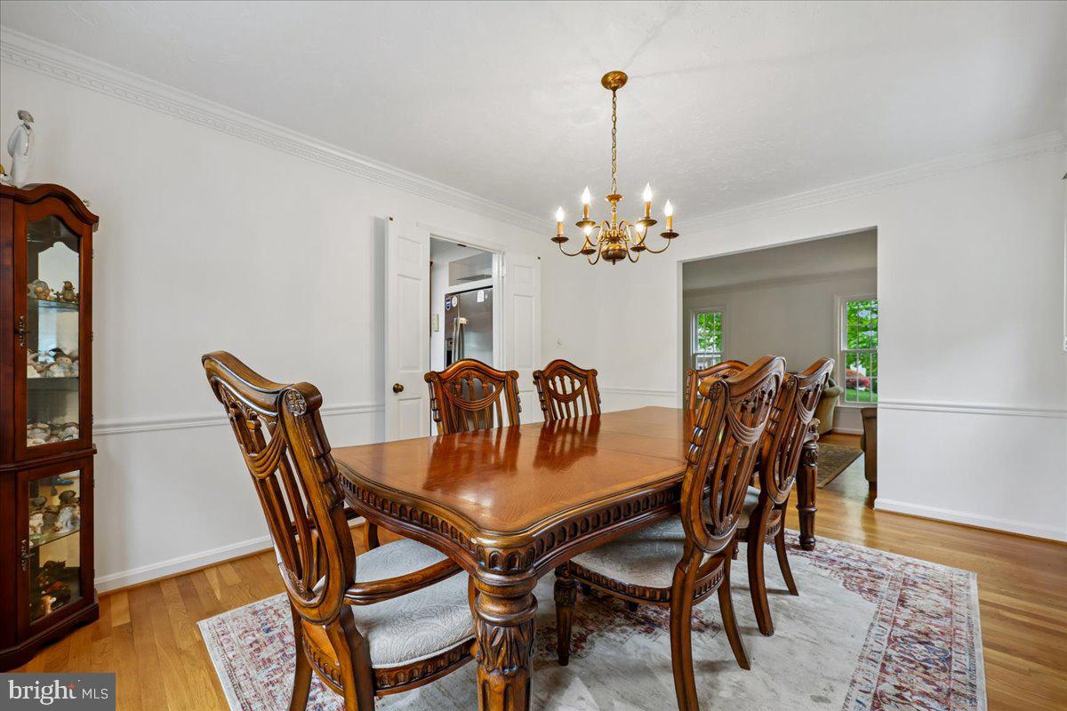 1515 Blue Meadow Road Potomac, MD 20854 - Photo 6 of 42