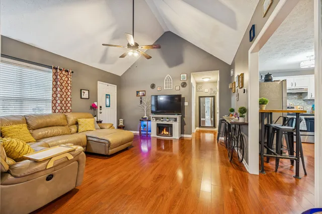 $309,900 | 196 Brookfield Circle, Winchester, TN 37398