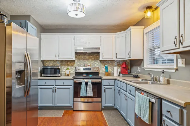 $309,900 | 196 Brookfield Circle, Winchester, TN 37398