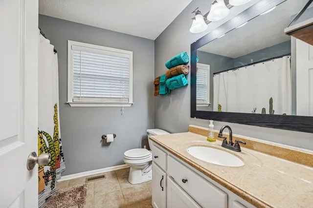 $309,900 | 196 Brookfield Circle, Winchester, TN 37398