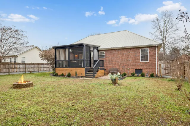 $309,900 | 196 Brookfield Circle, Winchester, TN 37398