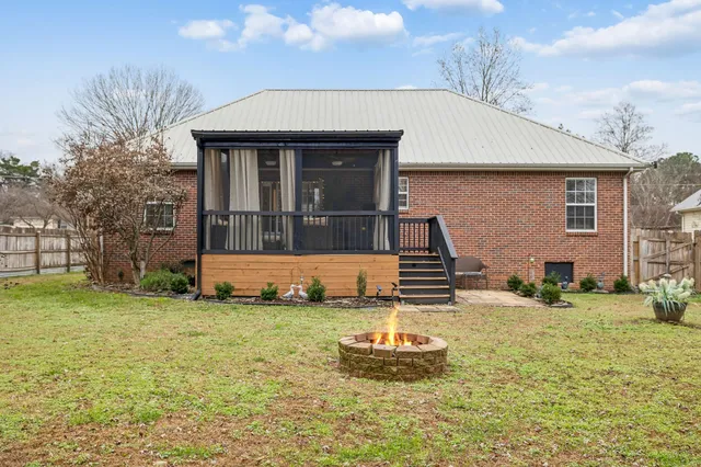 $309,900 | 196 Brookfield Circle, Winchester, TN 37398