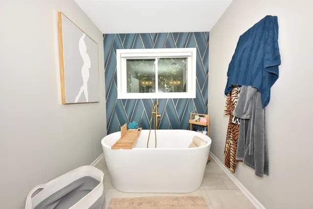 $660,000 | N95W23715 Hermitage Drive, Lisbon, WI 53017