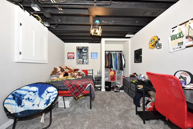 $660,000 | N95W23715 Hermitage Drive, Lisbon, WI 53017