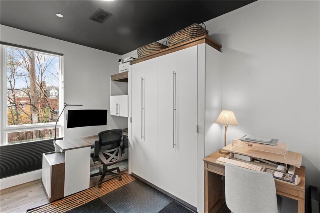 3725 Butler Street, Unit 209 Pittsburgh, PA 15201 - Photo 17 of 43