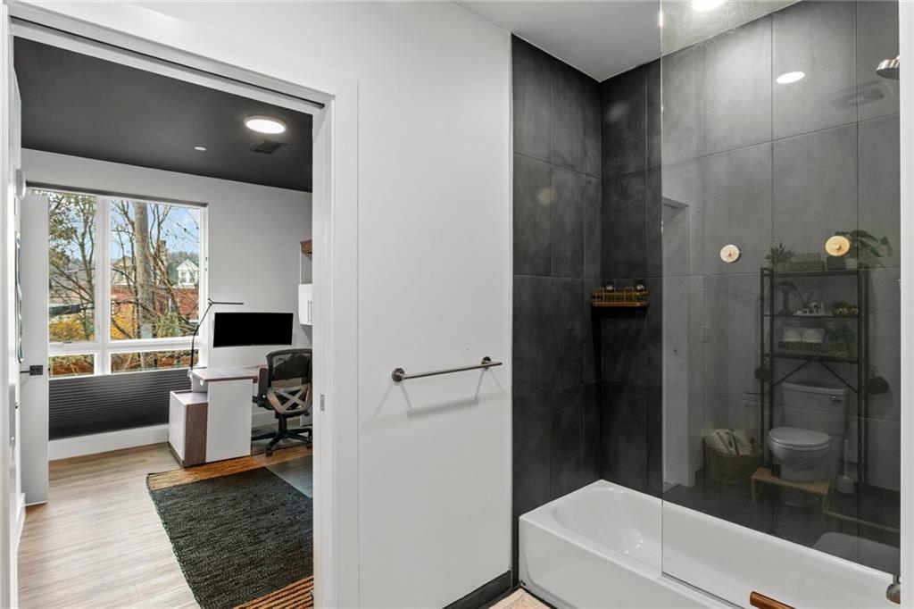 3725 Butler Street, Unit 209 Pittsburgh, PA 15201 - Photo 23 of 43