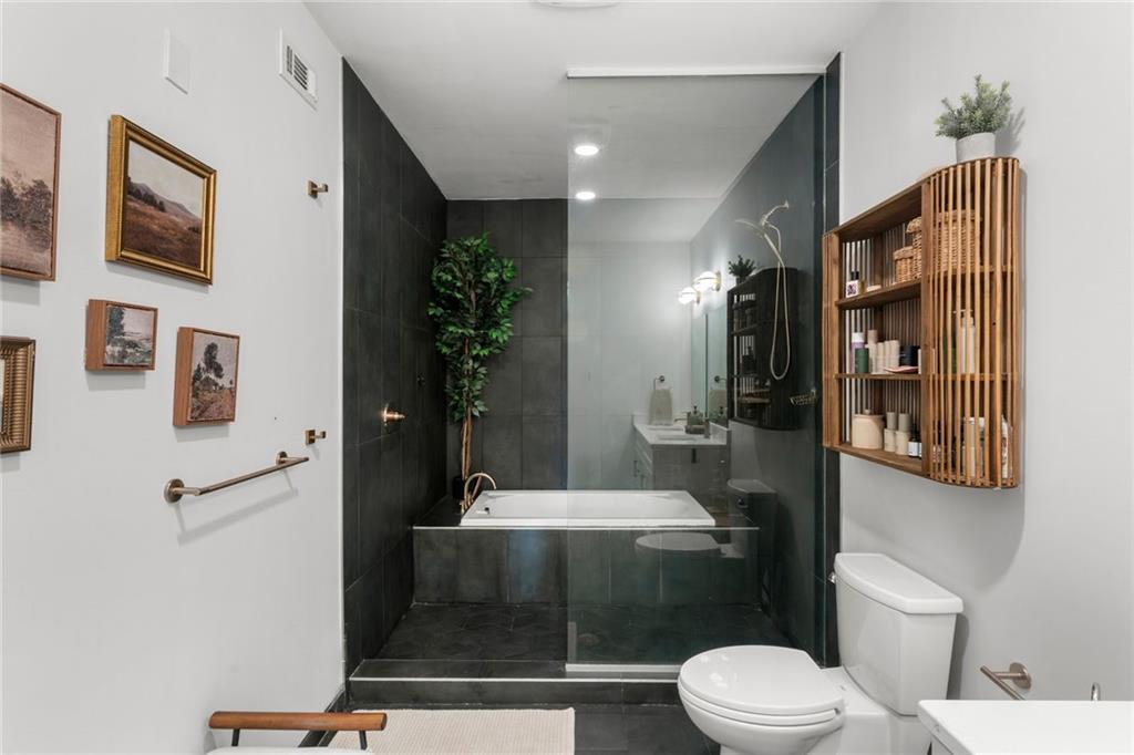 3725 Butler Street, Unit 209 Pittsburgh, PA 15201 - Photo 28 of 43