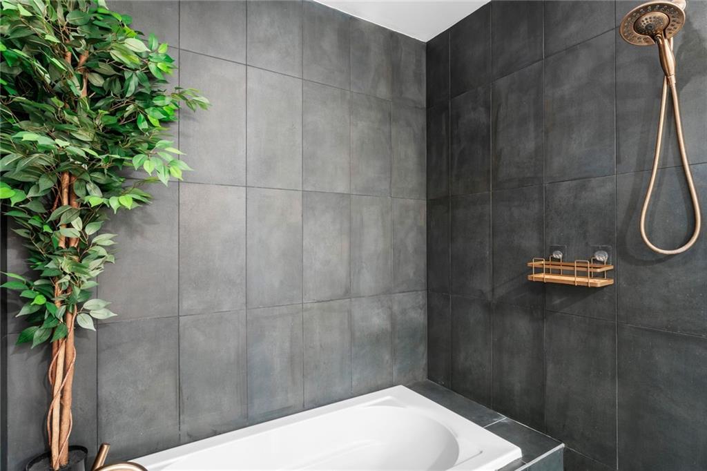 3725 Butler Street, Unit 209 Pittsburgh, PA 15201 - Photo 31 of 43