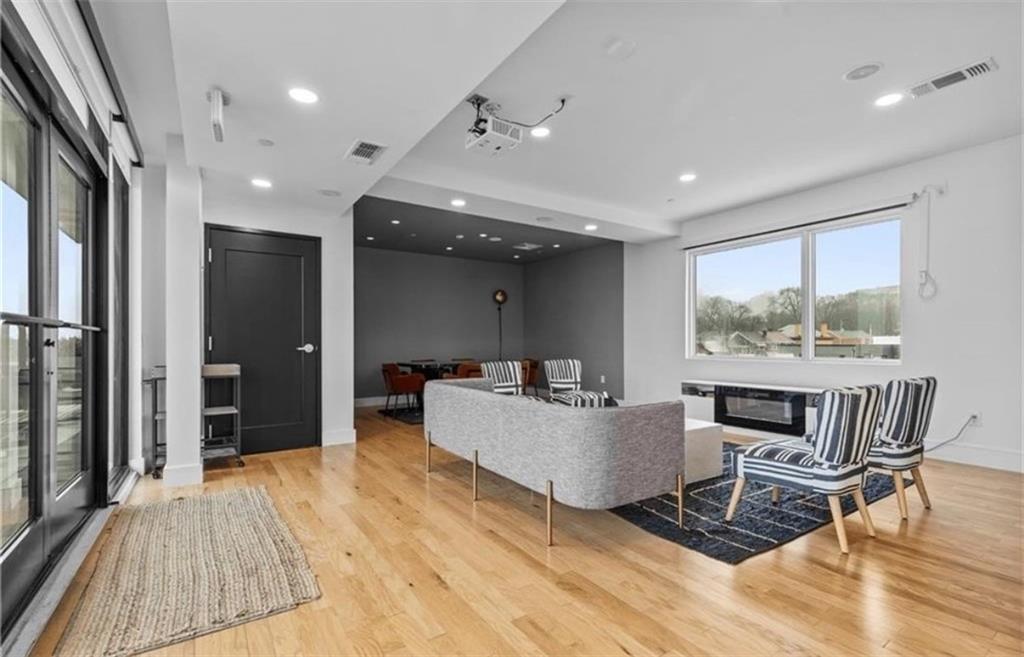 3725 Butler Street, Unit 209 Pittsburgh, PA 15201 - Photo 36 of 43