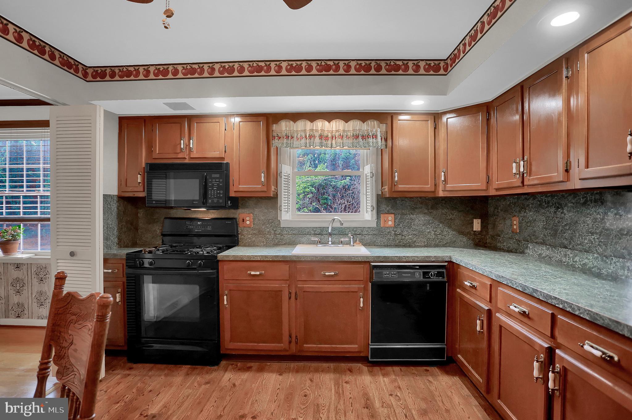 2720 Carnegie Road York, PA 17402 - Photo 16 of 48 Gallery Image 16