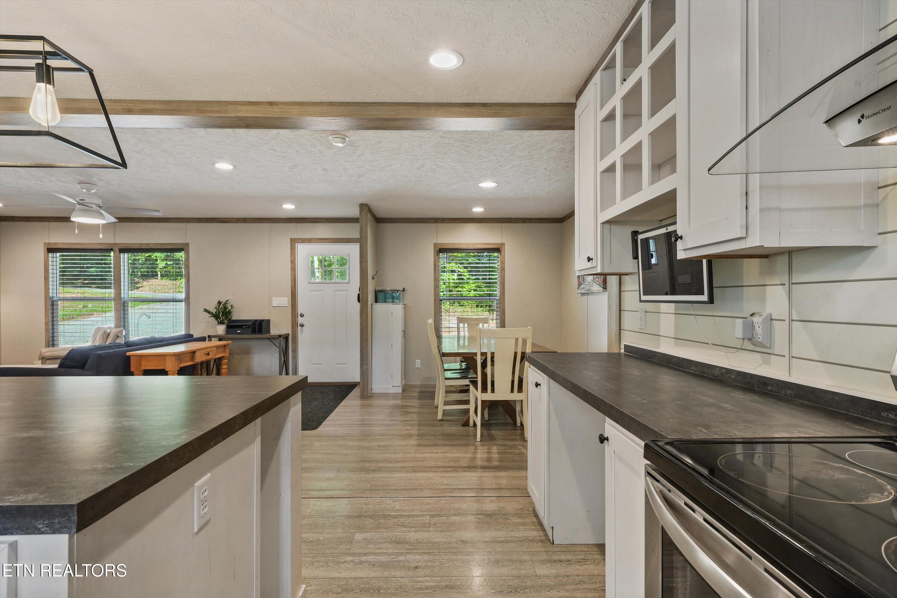 282 Lawhon Farm Road Loudon, TN 37774 - Photo 11 of 35 17-282 Lawhon Farm Rd 19