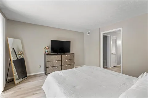 $189,999 | 214 Smokerise Circle Southeast, Marietta, GA 30067
