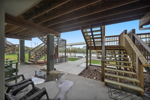 $385,000 | 143 Boat Slip Road, Matagorda, TX 77457