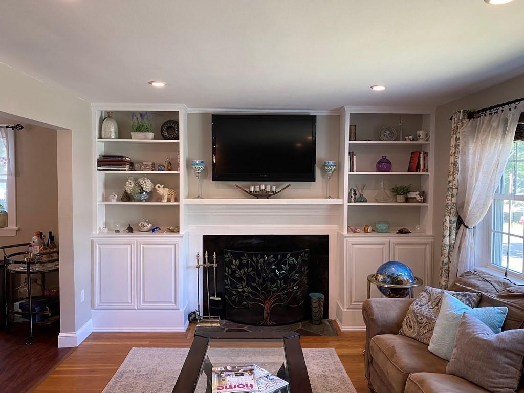 22 Millbrook Road Beverly, MA 01915 - Photo 4 of 27