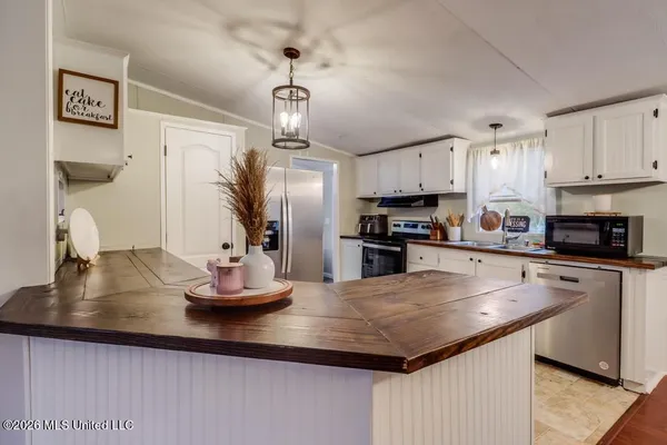 $170,000 | 20210 Lennis Cuevas Road, Saucier, MS 39574