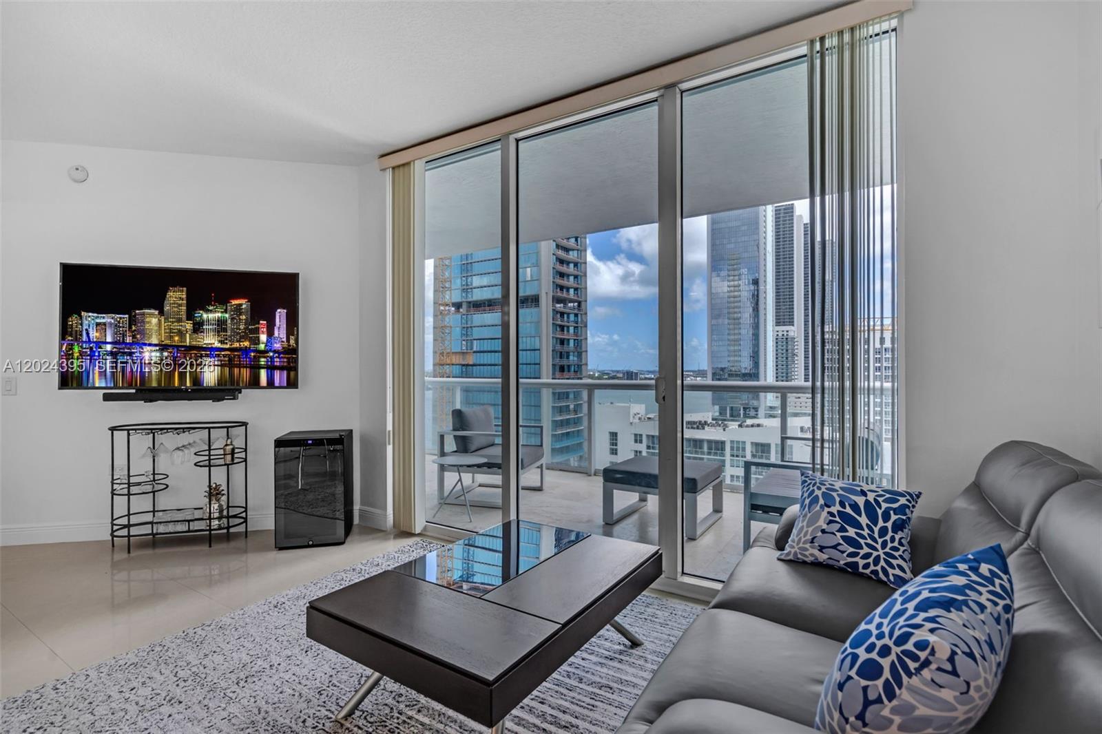 480 Northeast 30th Street, Unit 1703 Miami, FL 33137 - Photo 8 of 35