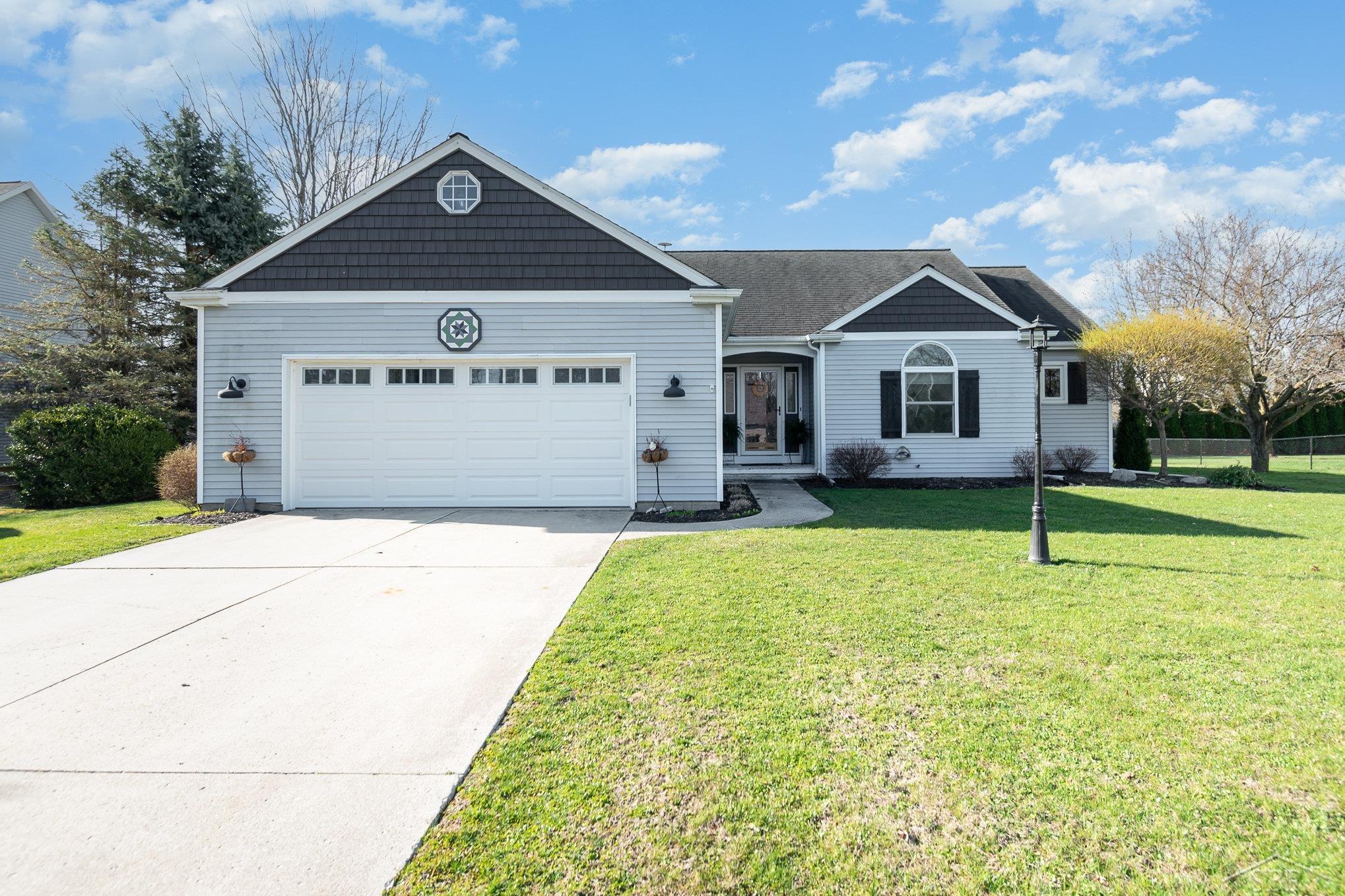 300 Colorado Ridge Hemlock, MI 48626 - Photo 2 of 20
