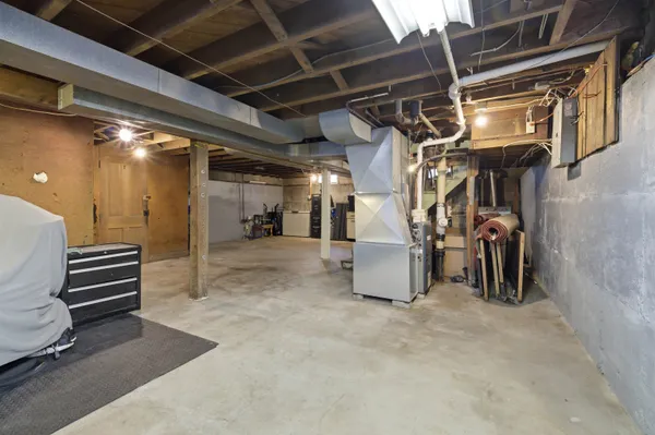 $207,000 | 12 East 2nd Street, Clintonville, WI 54929