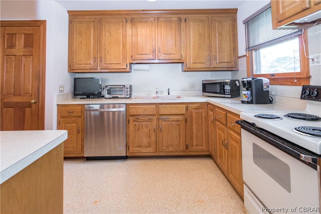 829 Plainview Road Topping, VA 23169 - Photo 10 of 41 Gallery Image 10